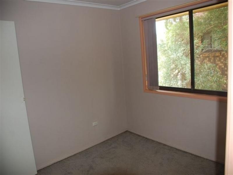 4/2 Heather Street, Logan Central QLD 4114