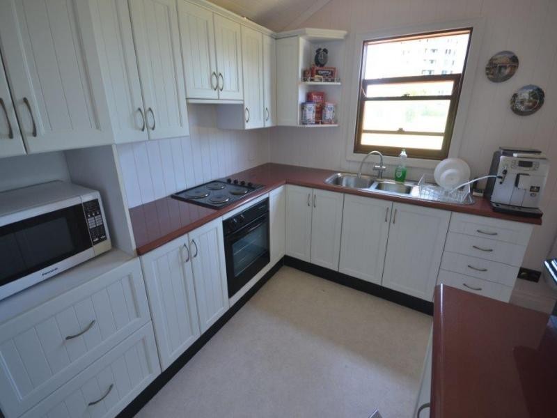 57 Marine Parade, Redcliffe QLD 4020