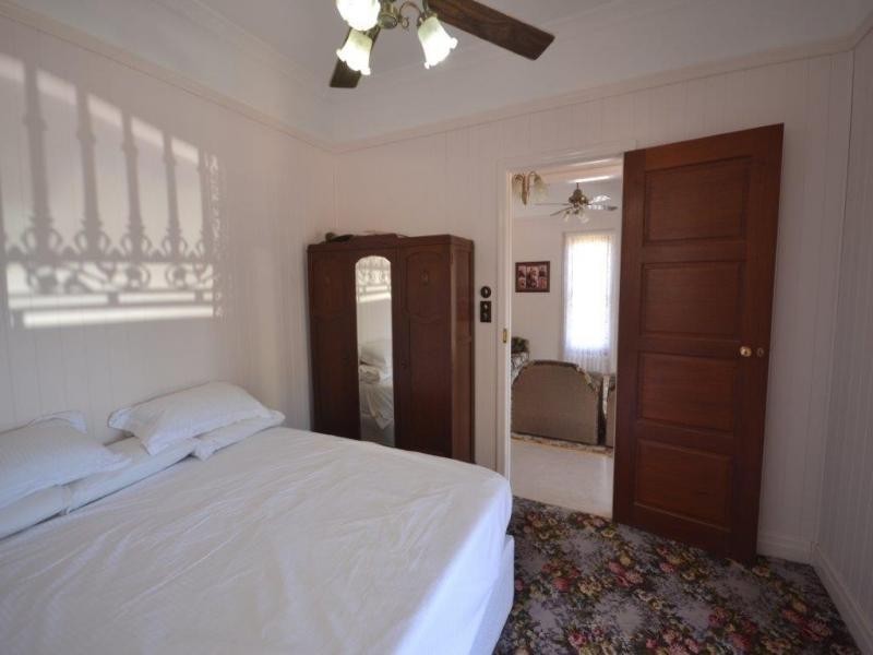 57 Marine Parade, Redcliffe QLD 4020