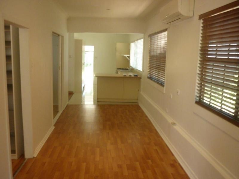 87 Adam Street, Wynnum QLD 4178