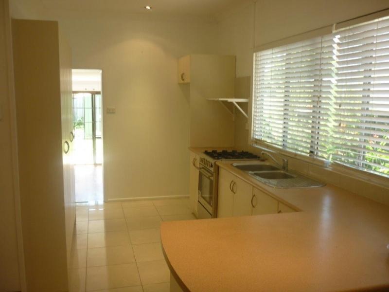 87 Adam Street, Wynnum QLD 4178