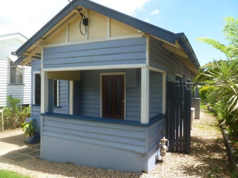 87 Adam Street, Wynnum QLD 4178