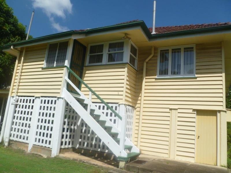 54  Oxley Drive, Holland Park QLD 4121