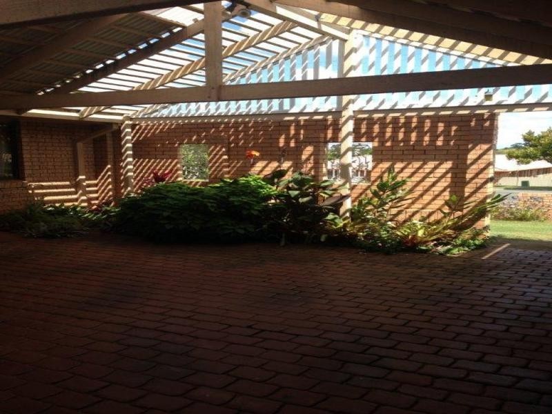 77 Radford Road, Manly West QLD 4179