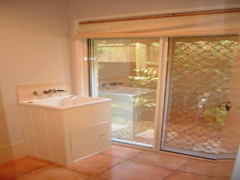 170 Hindes Street, Lota QLD 4179