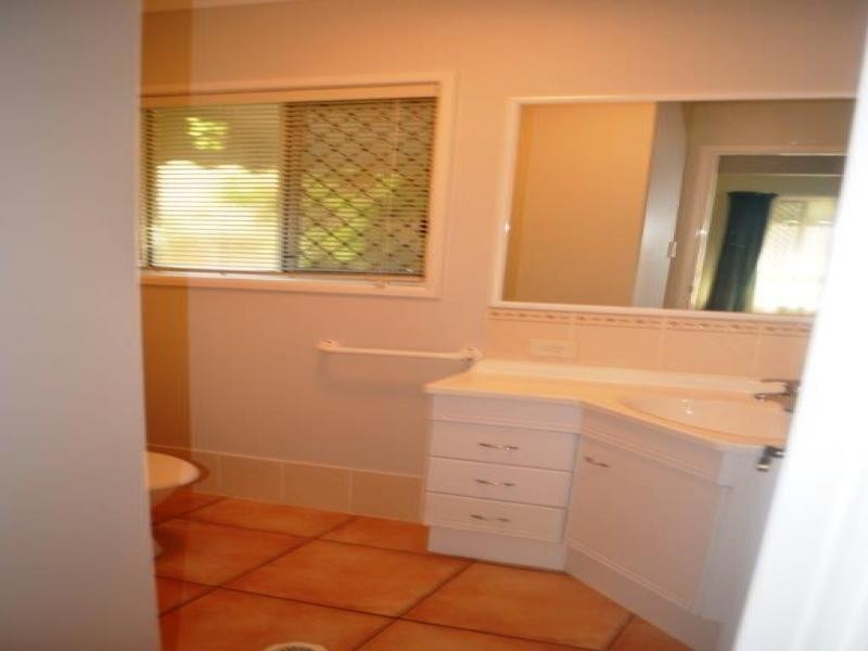 170 Hindes Street, Lota QLD 4179