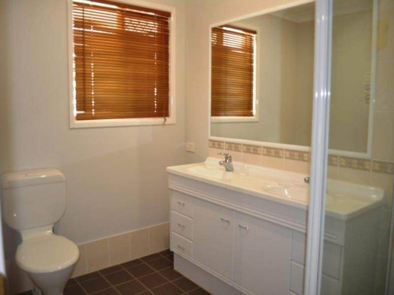 170 Hindes Street, Lota QLD 4179