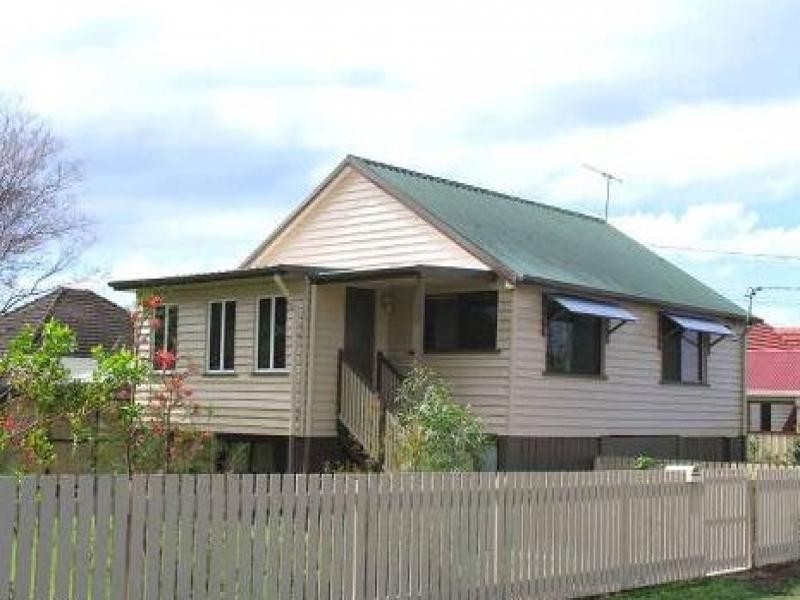 7 Violet Street, Wynnum QLD 4178