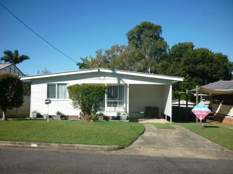 28  Greta Street, Manly West QLD 4179