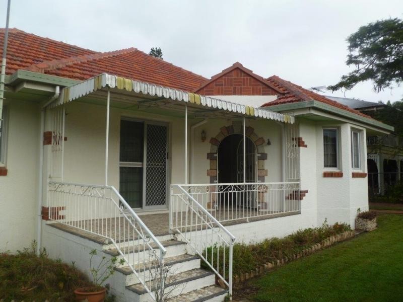 52 Wild Street, Wynnum QLD 4178