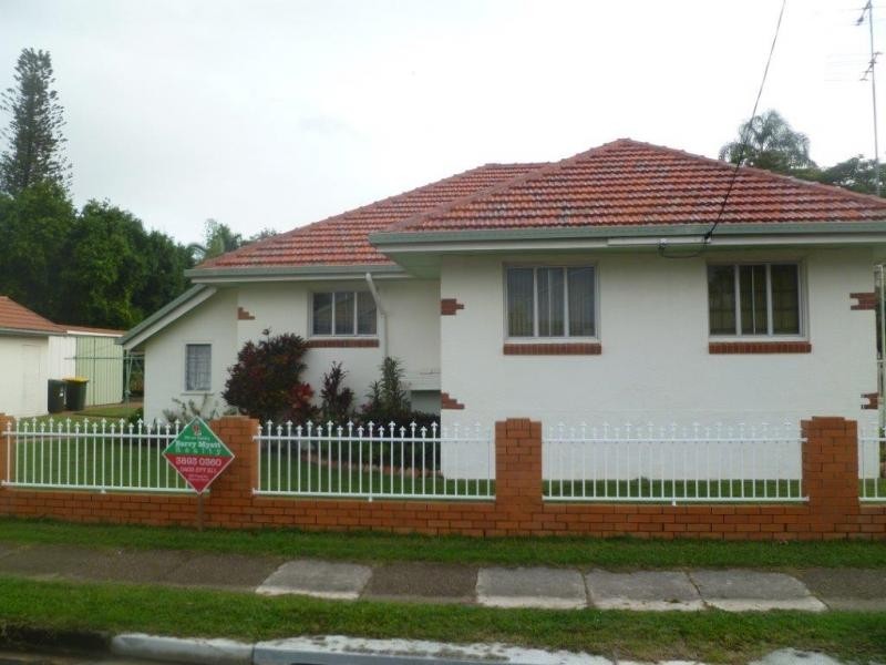 52 Wild Street, Wynnum QLD 4178