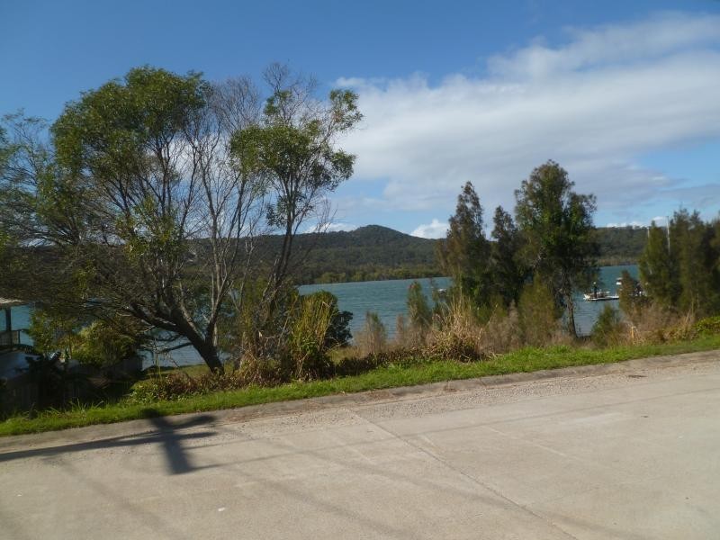 99 Highland Ridge Road, Russell Island QLD 4184