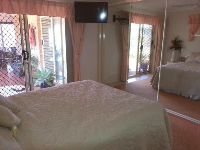 86 Canaipa Point Drive, Russell Island QLD 4184