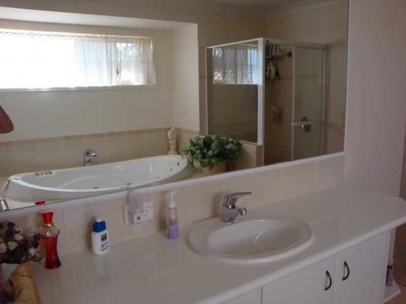 86 Canaipa Point Drive, Russell Island QLD 4184