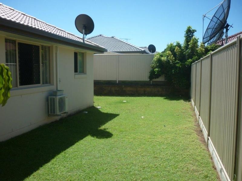 126 Ropley Road, Wynnum West QLD 4178