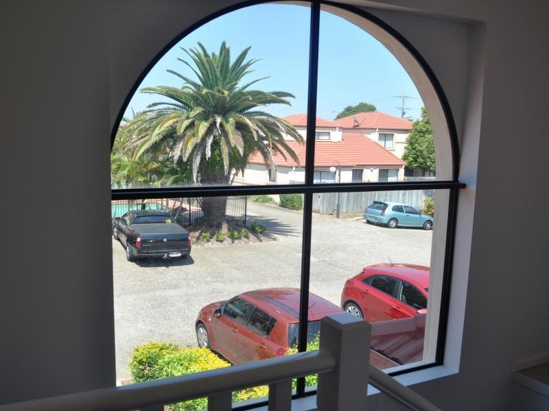 11/74 Plaza Street, Wynnum West QLD 4178