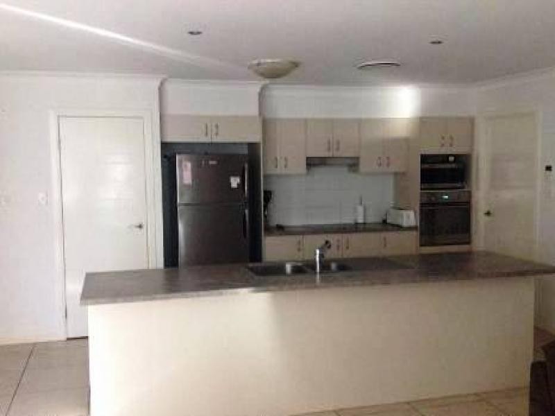 27 Cole Street, Redland Bay QLD 4165