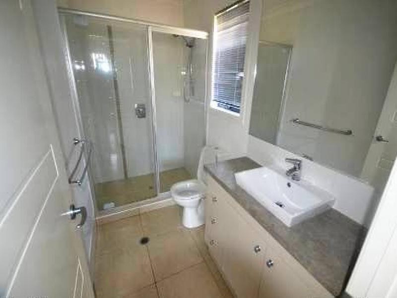 27 Cole Street, Redland Bay QLD 4165