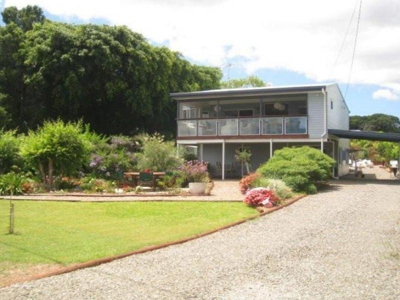 62 Bay Drive, Russell Island QLD 4184