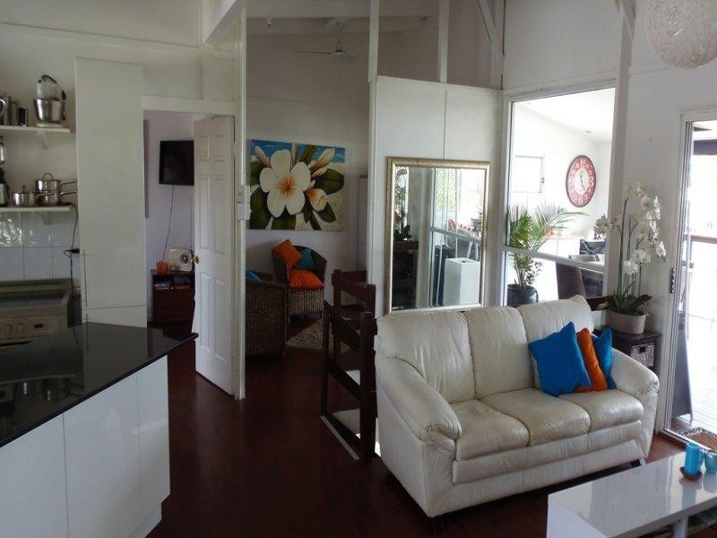 62 Bay Drive, Russell Island QLD 4184