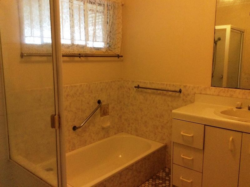 99 Ernest Street, Manly QLD 4179