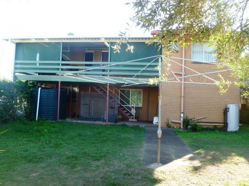 99 Ernest Street, Manly QLD 4179