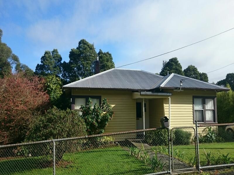 13 Hollywood Street, Rosebery TAS 7470