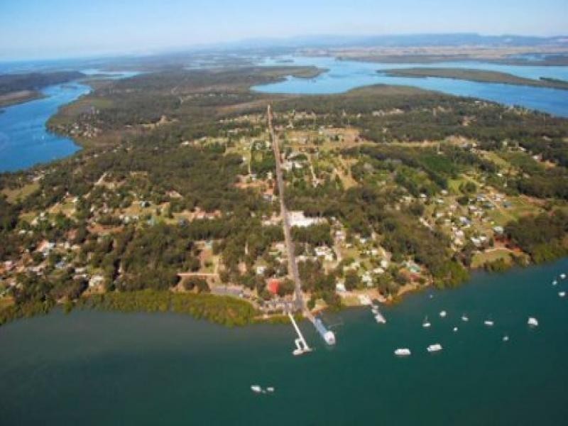 11 Cunningham Avenue, Russell Island QLD 4184