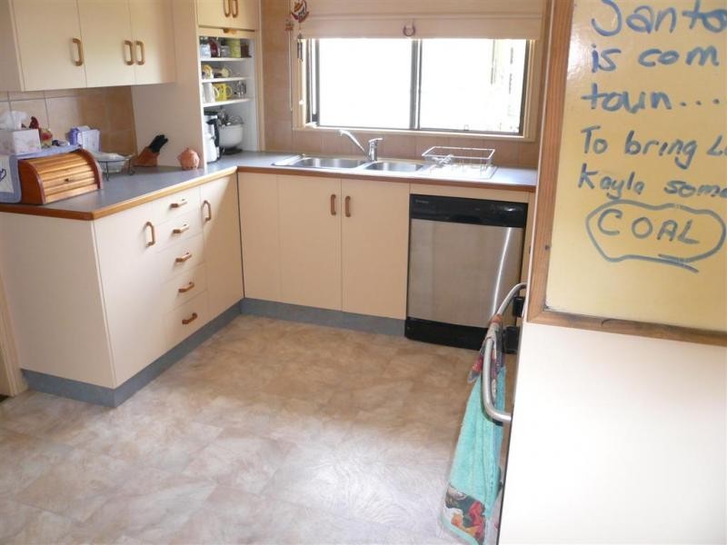 4 Alamein Street, Svensson Heights QLD 4670