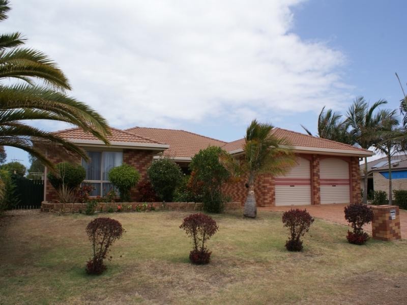 208 Barolin Esplanade, Coral Cove QLD 4670