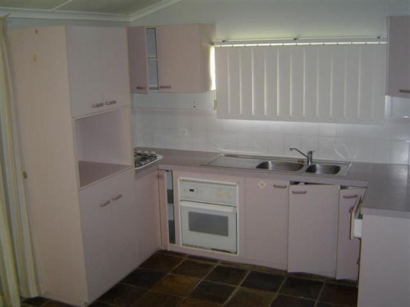 5 Bennett Street, Elliott Heads QLD 4670