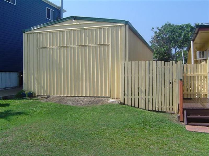 5 Bennett Street, Elliott Heads QLD 4670