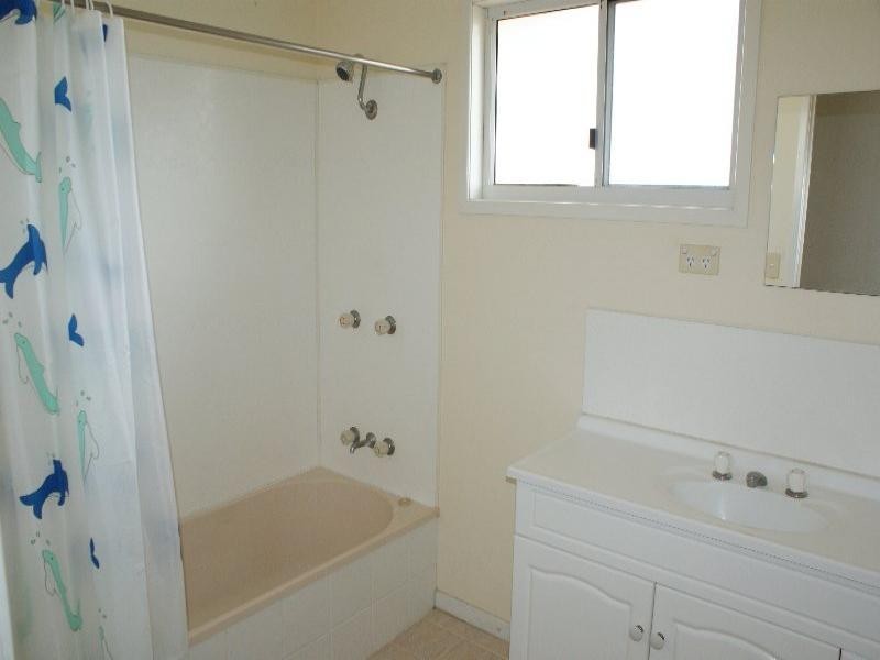 19 Burnett Heads Road, Burnett Heads QLD 4670