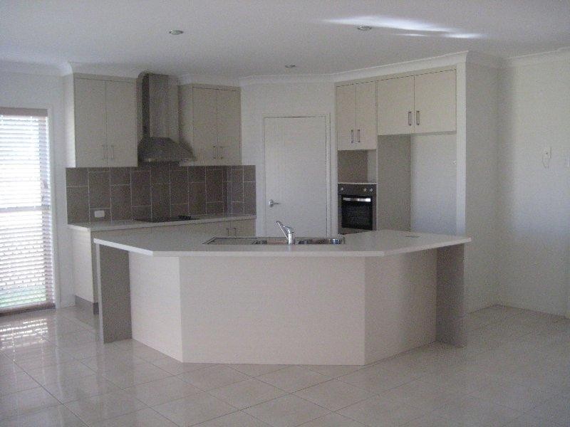 72 Davidson Street, Bargara QLD 4670