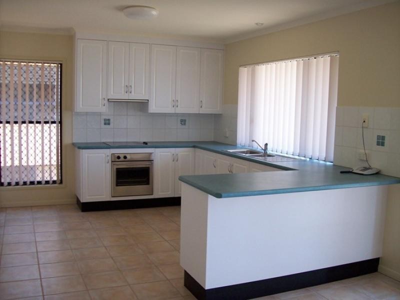 2/79 Esplanade, Bargara QLD 4670