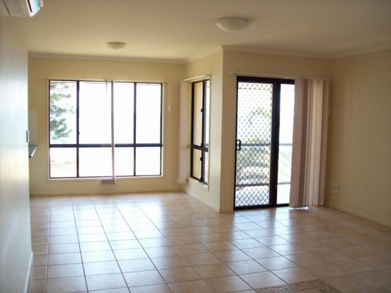 2/79 Esplanade, Bargara QLD 4670