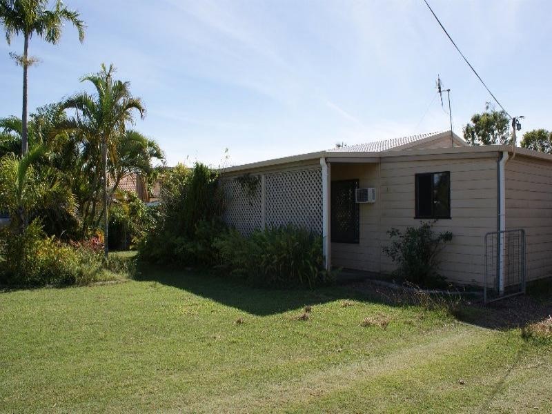 59 Kinch Street, Burnett Heads QLD 4670