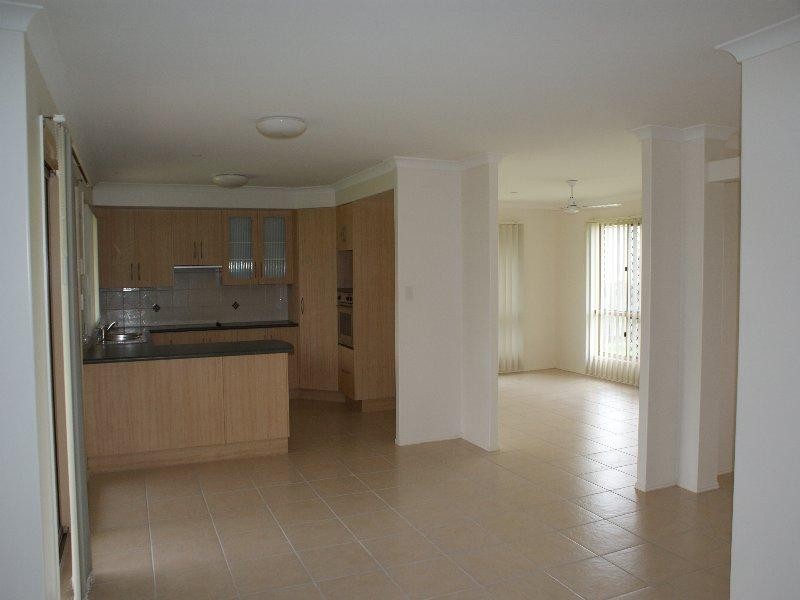 8 Searink Court, Bargara QLD 4670