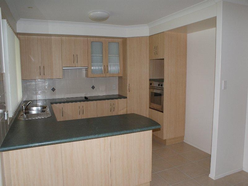 8 Searink Court, Bargara QLD 4670