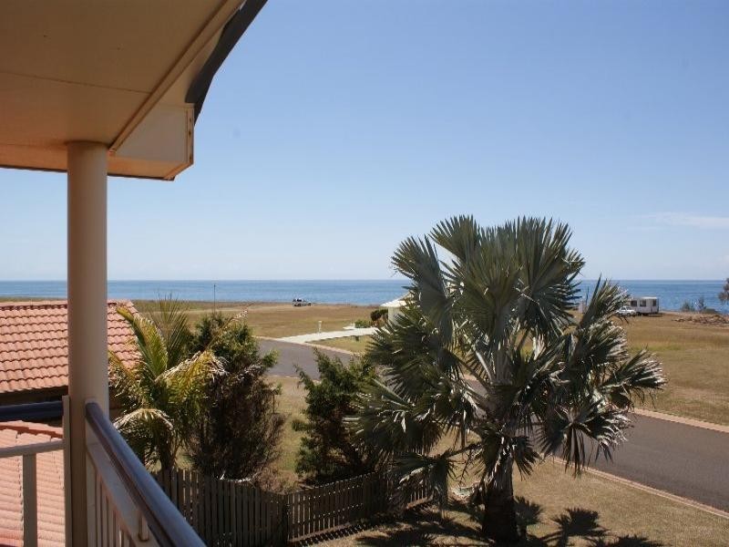 11 Sea Esplanade, Elliott Heads QLD 4670