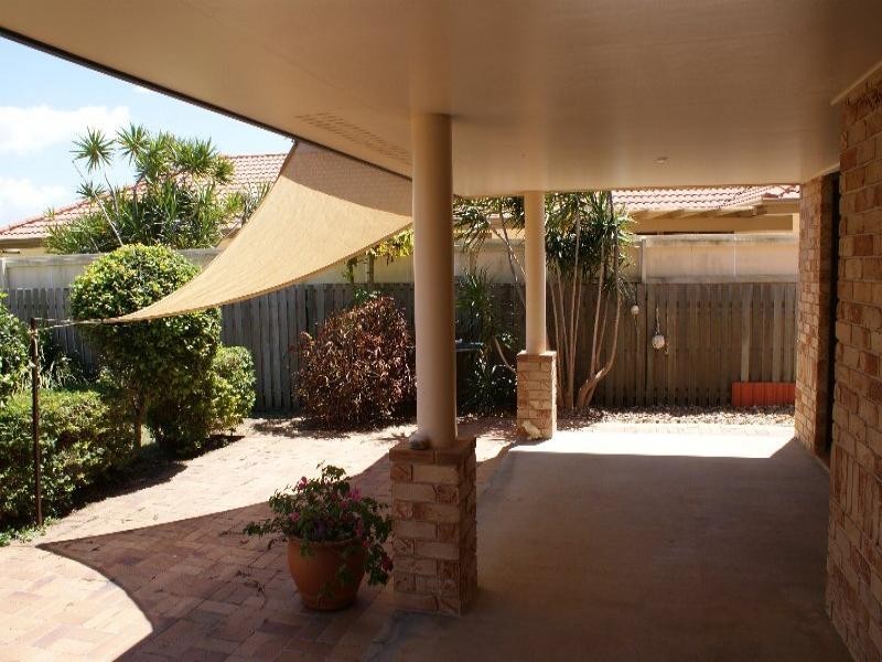 11 Sea Esplanade, Elliott Heads QLD 4670