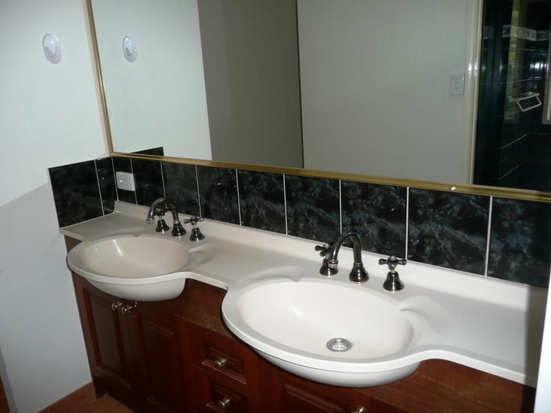 323 Boomerang Drive, Kooralbyn QLD 4285