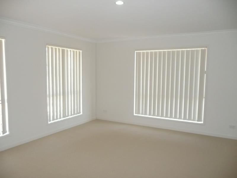 22 Parkhurst Place, Gleneagle QLD 4285