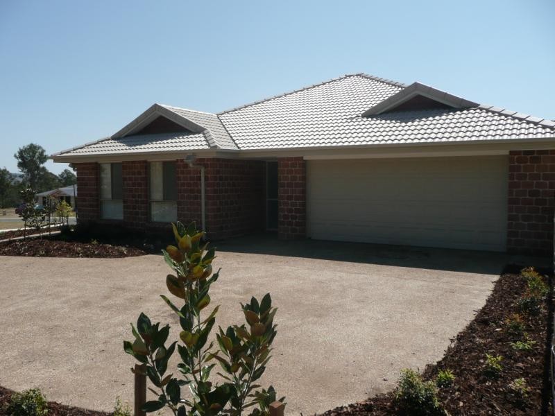 22 Parkhurst Place, Gleneagle QLD 4285