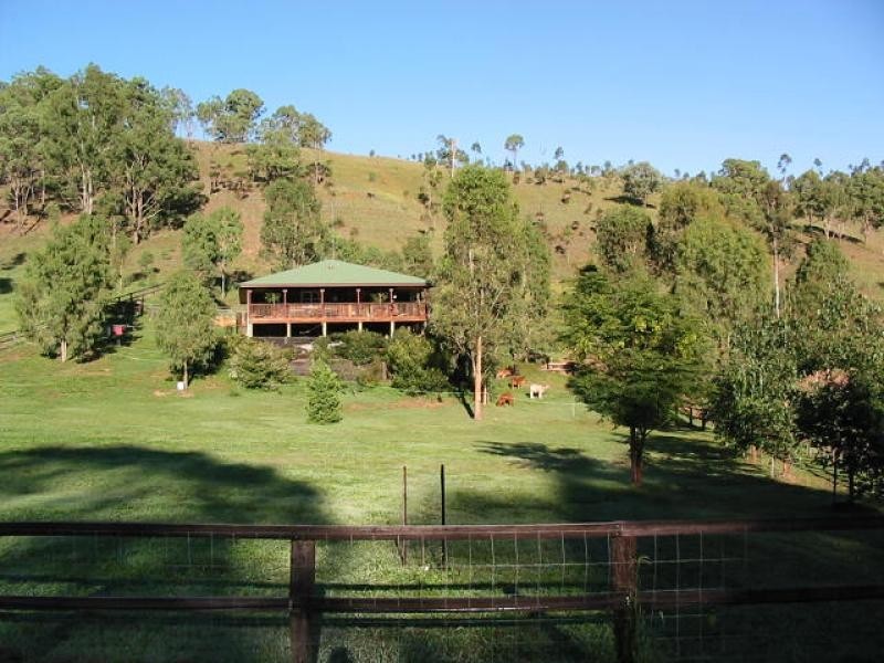 19 Smales Close, Kooralbyn QLD 4285