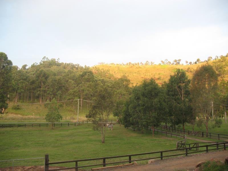 19 Smales Close, Kooralbyn QLD 4285