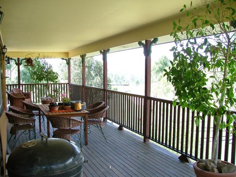 19 Smales Close, Kooralbyn QLD 4285