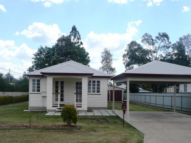 4 Anna Street, Beaudesert QLD 4285