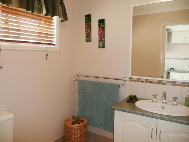 5 Friendship Court, Mundoolun QLD 4285