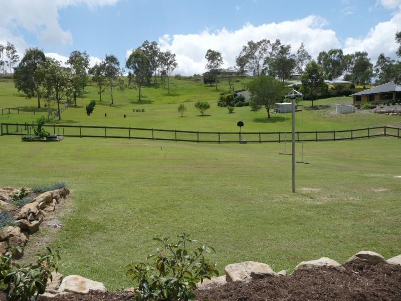 5 Friendship Court, Mundoolun QLD 4285
